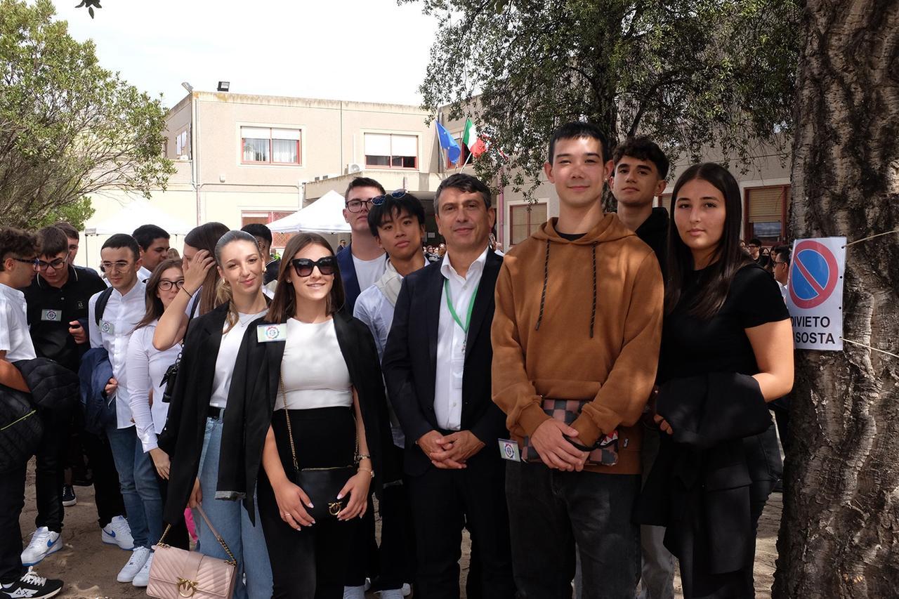 Olbia, anche l’istituto Deffenu alla cerimonia con Mattarella