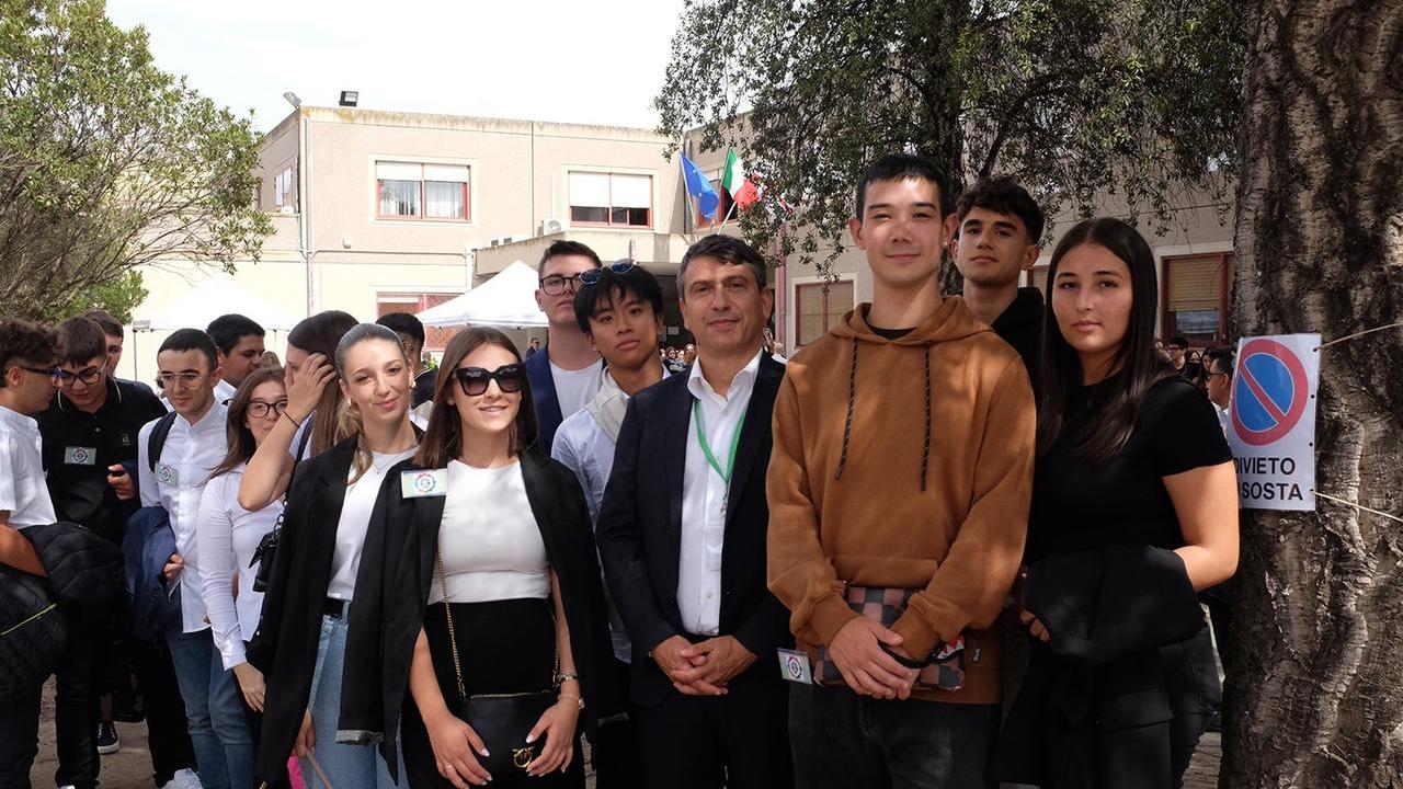 Olbia, anche l’istituto Deffenu alla cerimonia con Mattarella