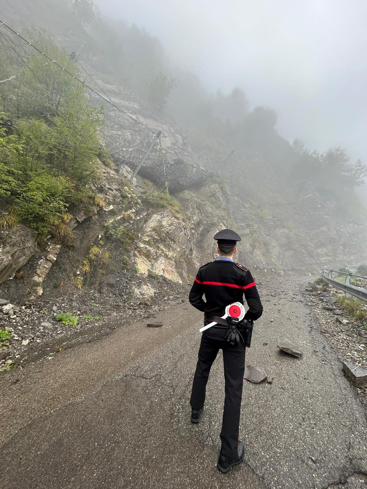 Maltempo, chiusa la Deusi-Secchio per una frana