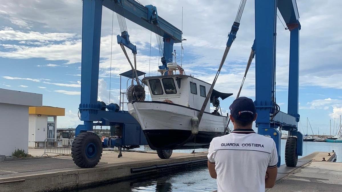 Oristano, affonda peschereccio ormeggiato a Torregrande