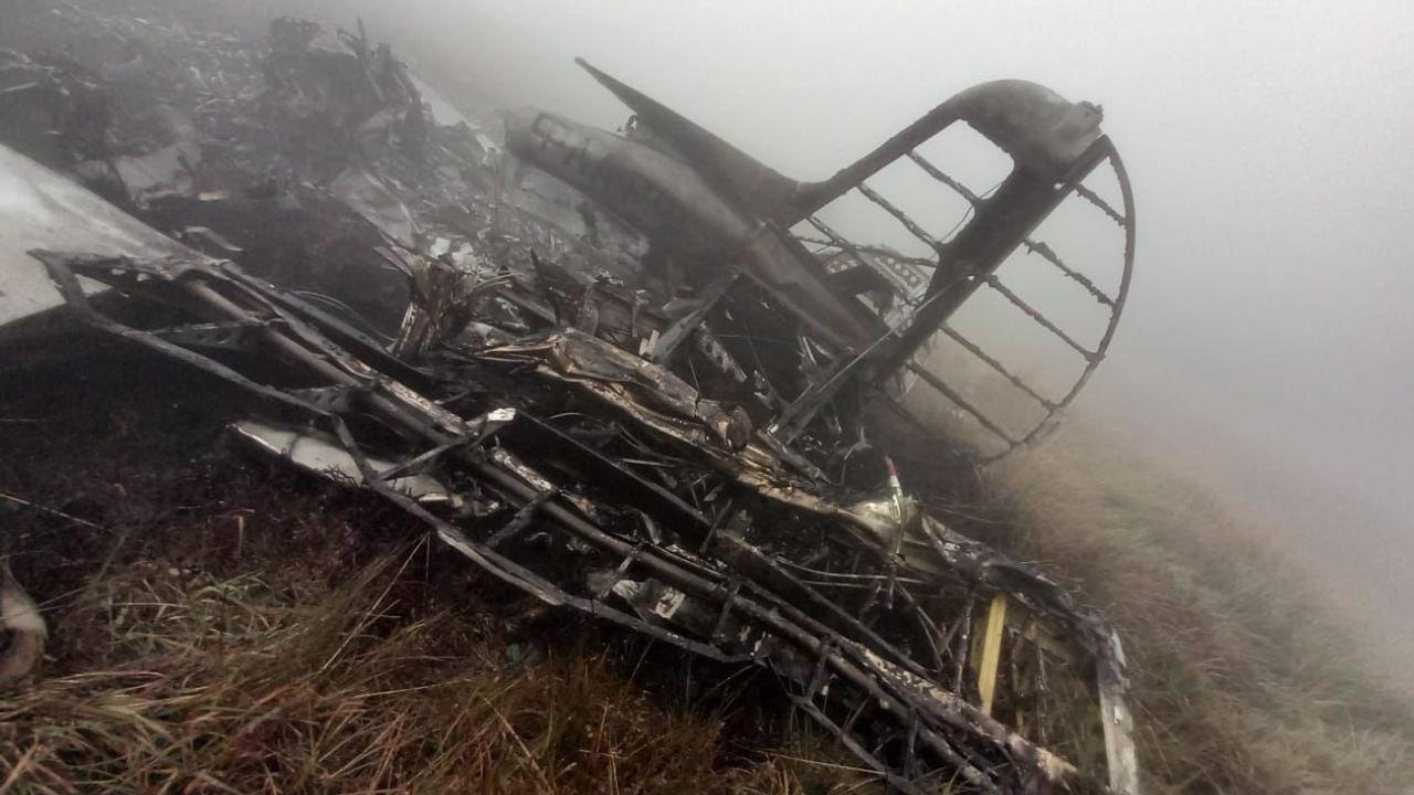 I resti del velivolo precipitato sull'Appennino