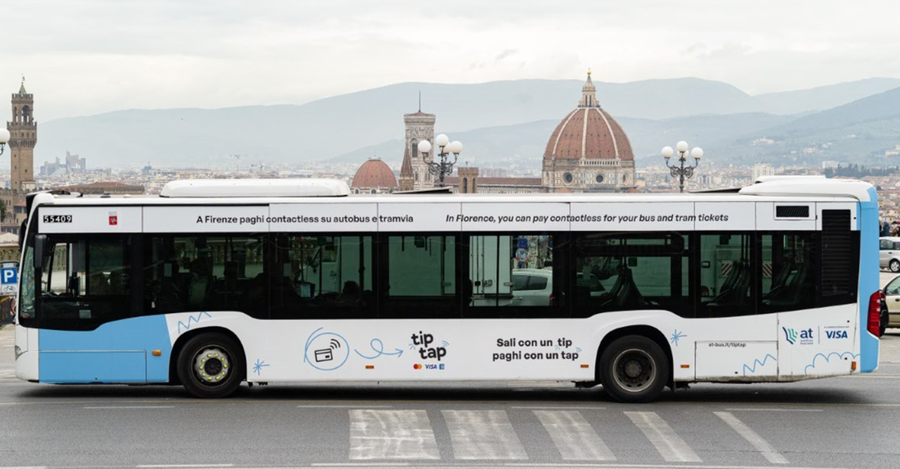 
	Un autobus di Autolinee Toscane

