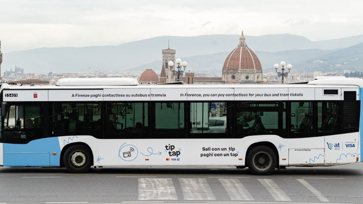 Un autobus di Autolinee Toscane