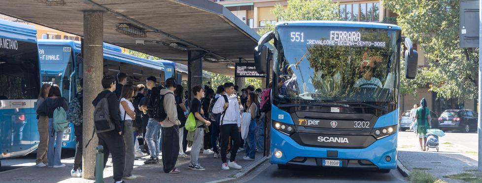 Bus “saltati” a Modena, ultimatum del Comune: «Inaccettabile, ora basta»