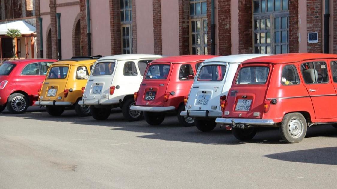 Un raduno di Renault R4 dalla Sardegna alla Corsica
