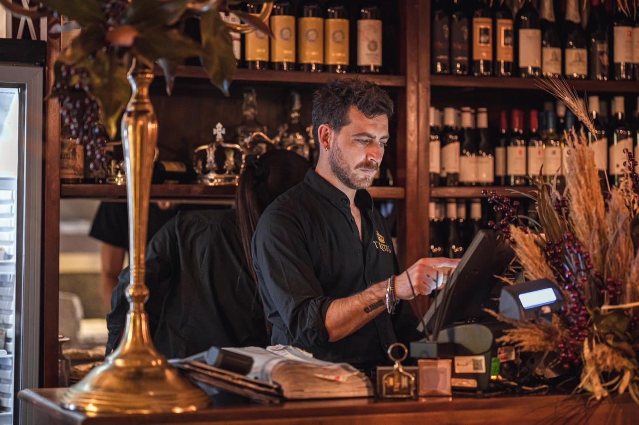 Pizzaiolo rubava la carne e la rivendeva: ecco come è stato incastrato. Il titolare del Tritus: «Sono amareggiato»