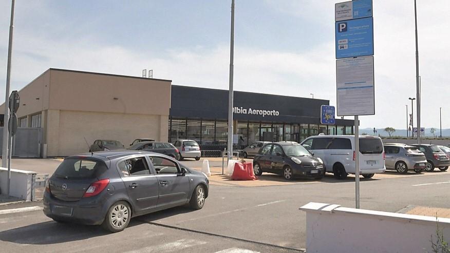 Olbia, nei supermercati aree a pagamento per chi parcheggia senza fare la spesa