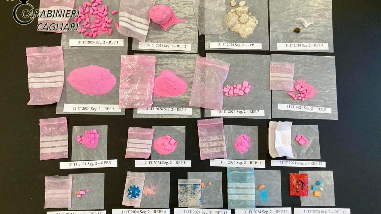 Fabbricava cocaina rosa in casa: 28enne arrestato dai carabinieri