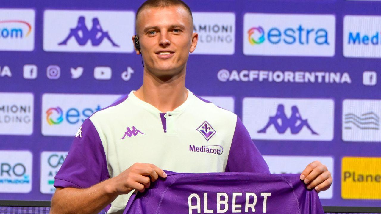 <br />
L’attaccante Albert Gudmundsson