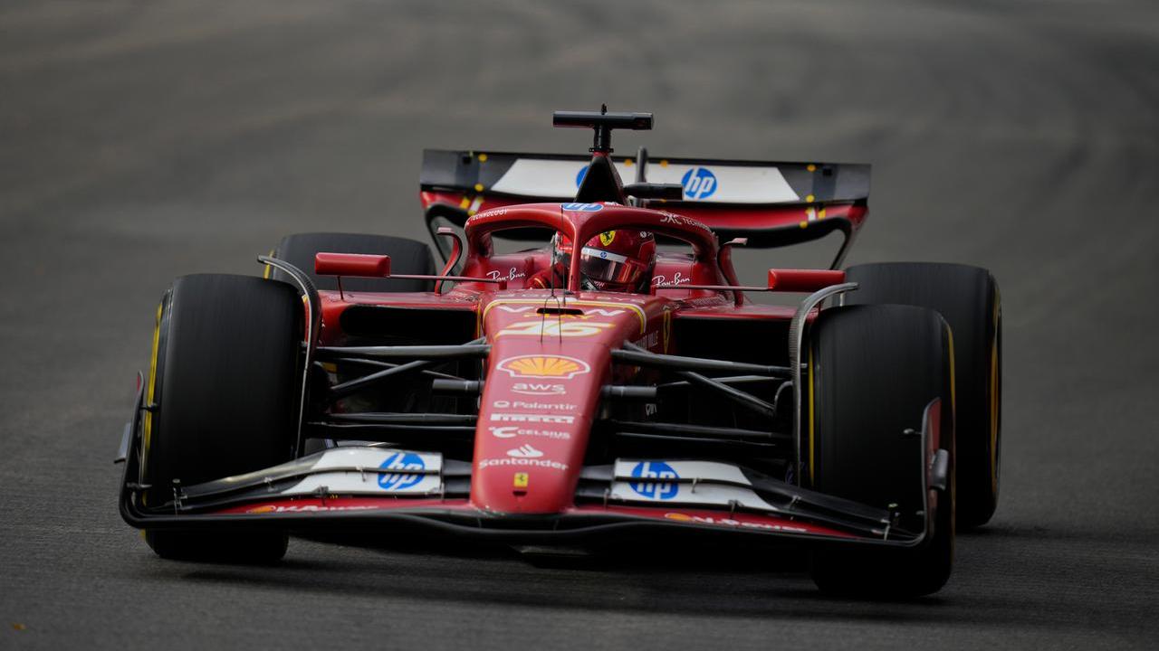 Qualifica da incubo per la Ferrari a Singapore: 9° Leclerc e 10° Sainz
