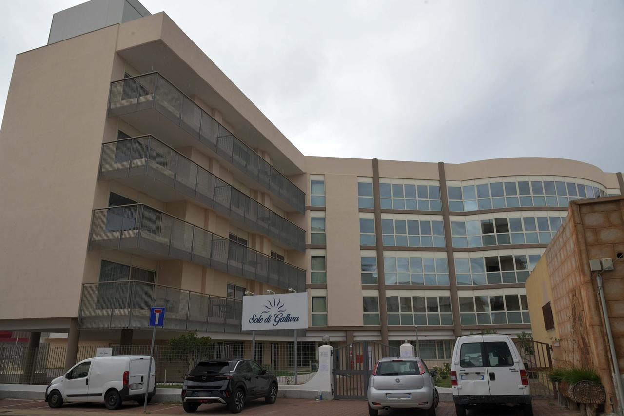 Olbia, Rsa ancora senza convenzione. Le famiglie: «Paghiamo 110 euro al giorno»