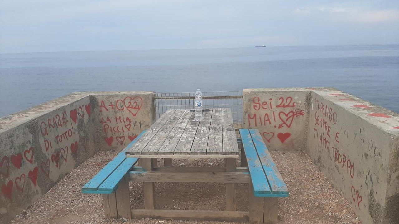A Livorno il picnic è più bello (scarabocchi sul muro a parte)