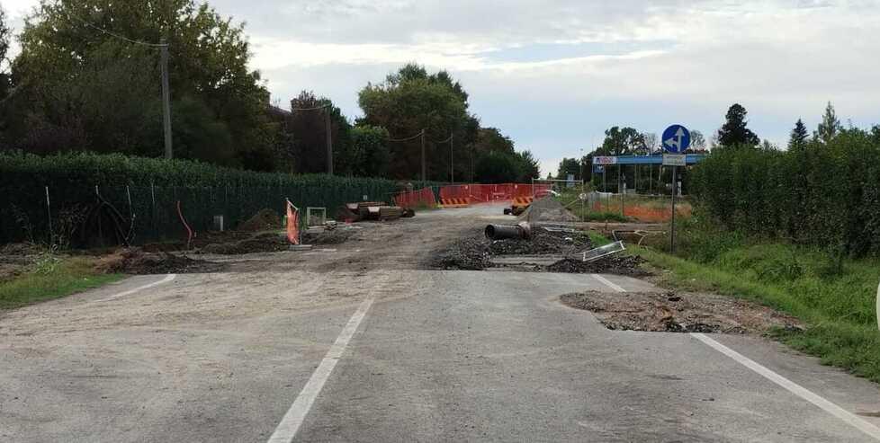 Sottopasso, l’ira dei negozianti a Carpi: «Così rischiamo di chiudere»