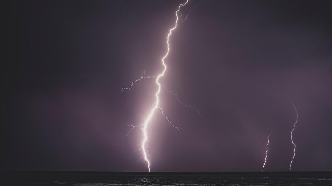 Meteo in Toscana, stop al sole: in arrivo piogge e forti temporali – Le zone dell’allerta
