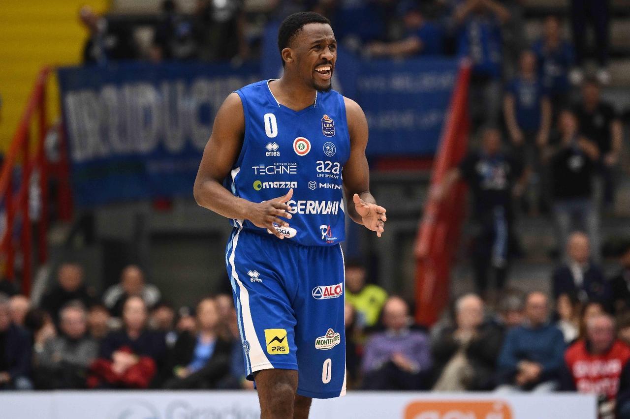 
	Il nuovo arrivato con la maglia di Brescia (foto Ciamillo)

