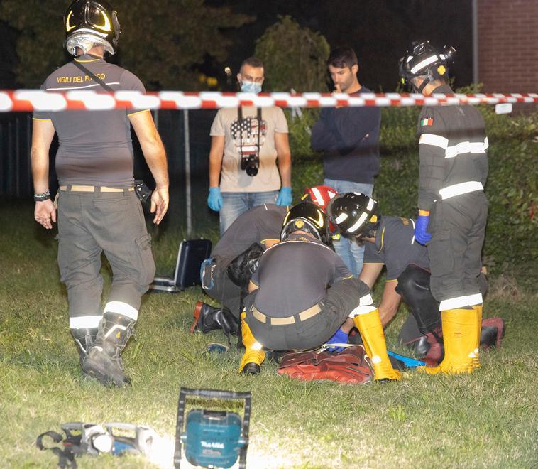 Donna morta nel canale a Modena, i dubbi della famiglia: «L'hanno spinta?»