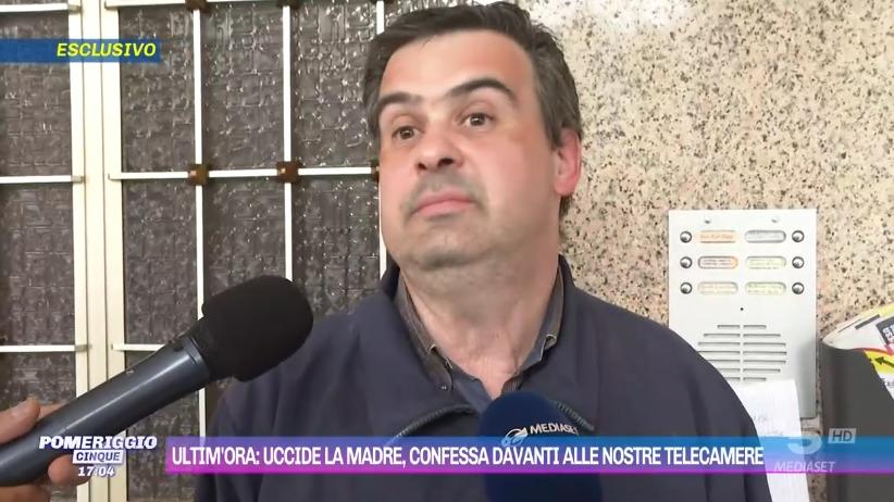 La confessione in diretta tv del figlio: «Sì, ho ucciso io la mamma»