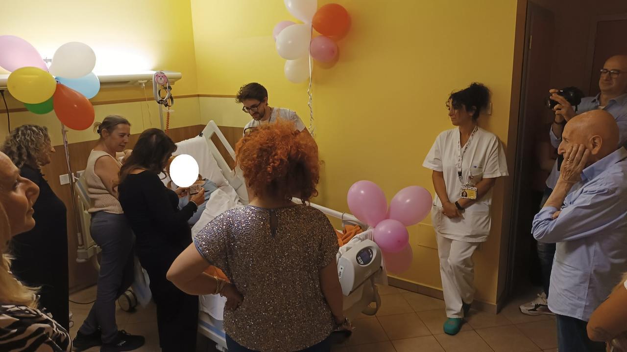 
	L'incontro tra Cristina D'Avena e la giovane paziente dell'hospice

