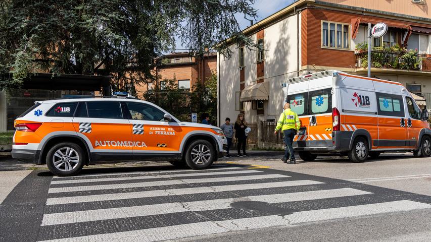 Ferrara, pedone investito sulle strisce: è gravissimo