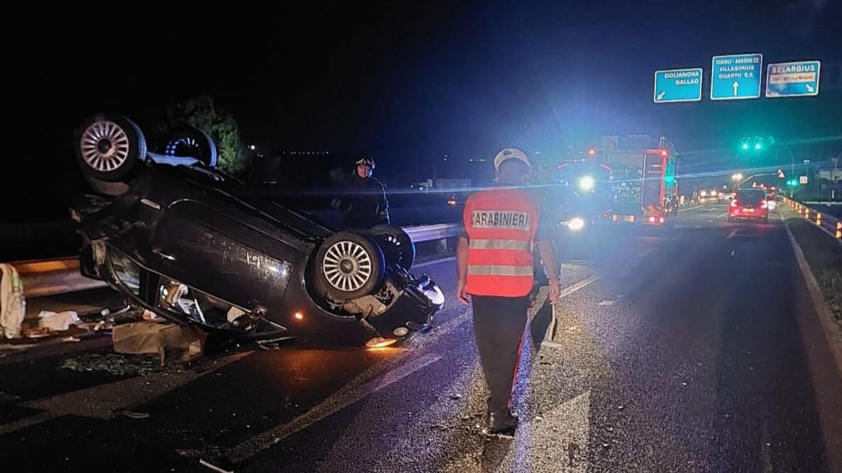 Terribile scontro tra auto sulla statale 554: cinque feriti, uno in codice rosso