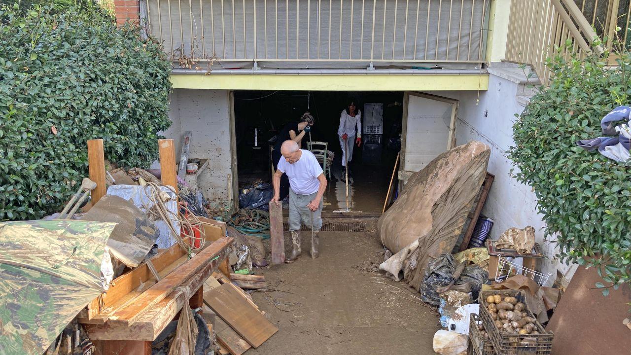 I danni del maltempo a Montecatini Valdicecina (Foto Silvi)