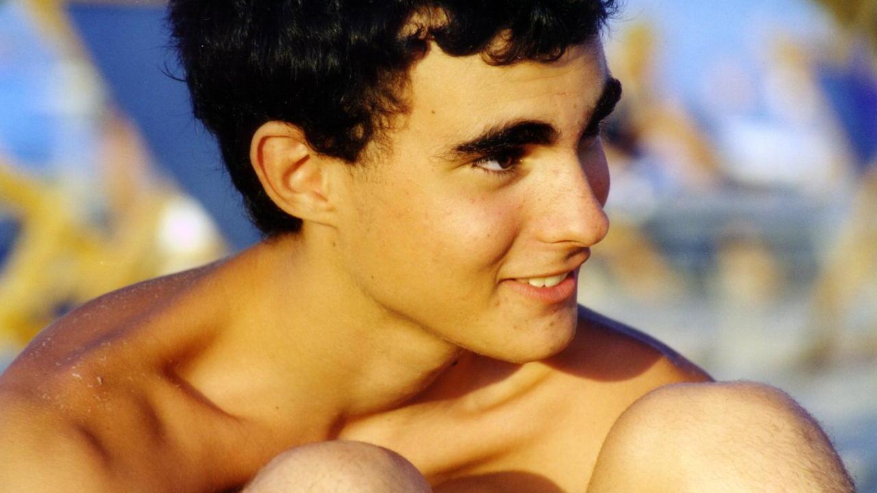 Ferrara, 19 anni fa la morte di Aldrovandi. Il padre: «Ti tolsero la vita»