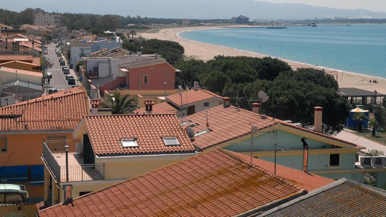 Una veduta di Torregrande