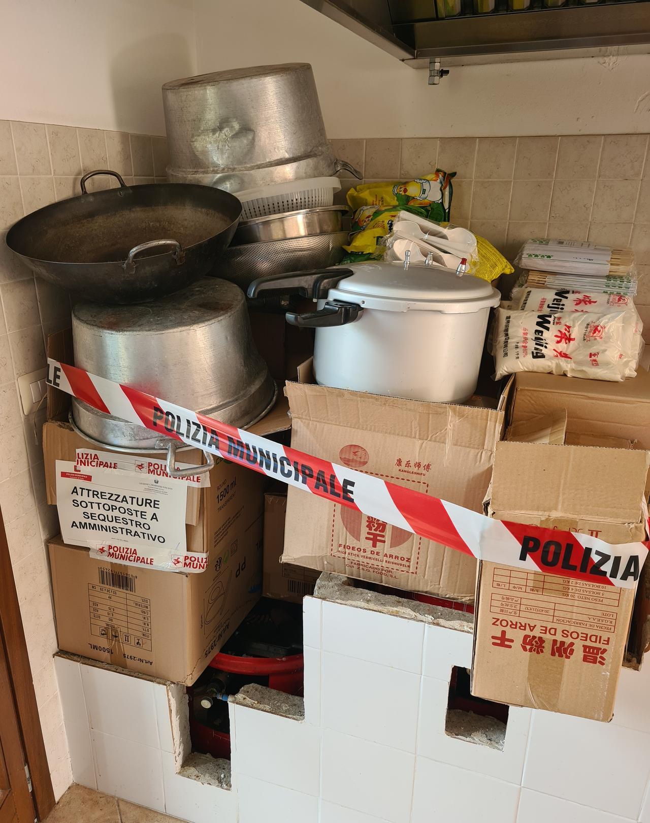 Prato, la Municipale sequestra due catering cinesi abusivi