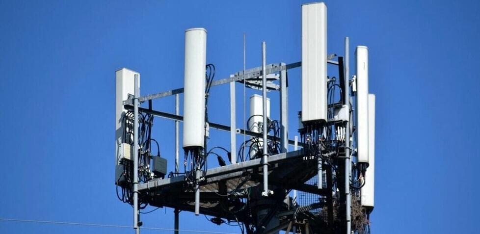 Indagine su 5g e tumori, è polemica in Toscana: «Non va fatta, è antiscientifica». Operatori telefonici sul piede di guerra