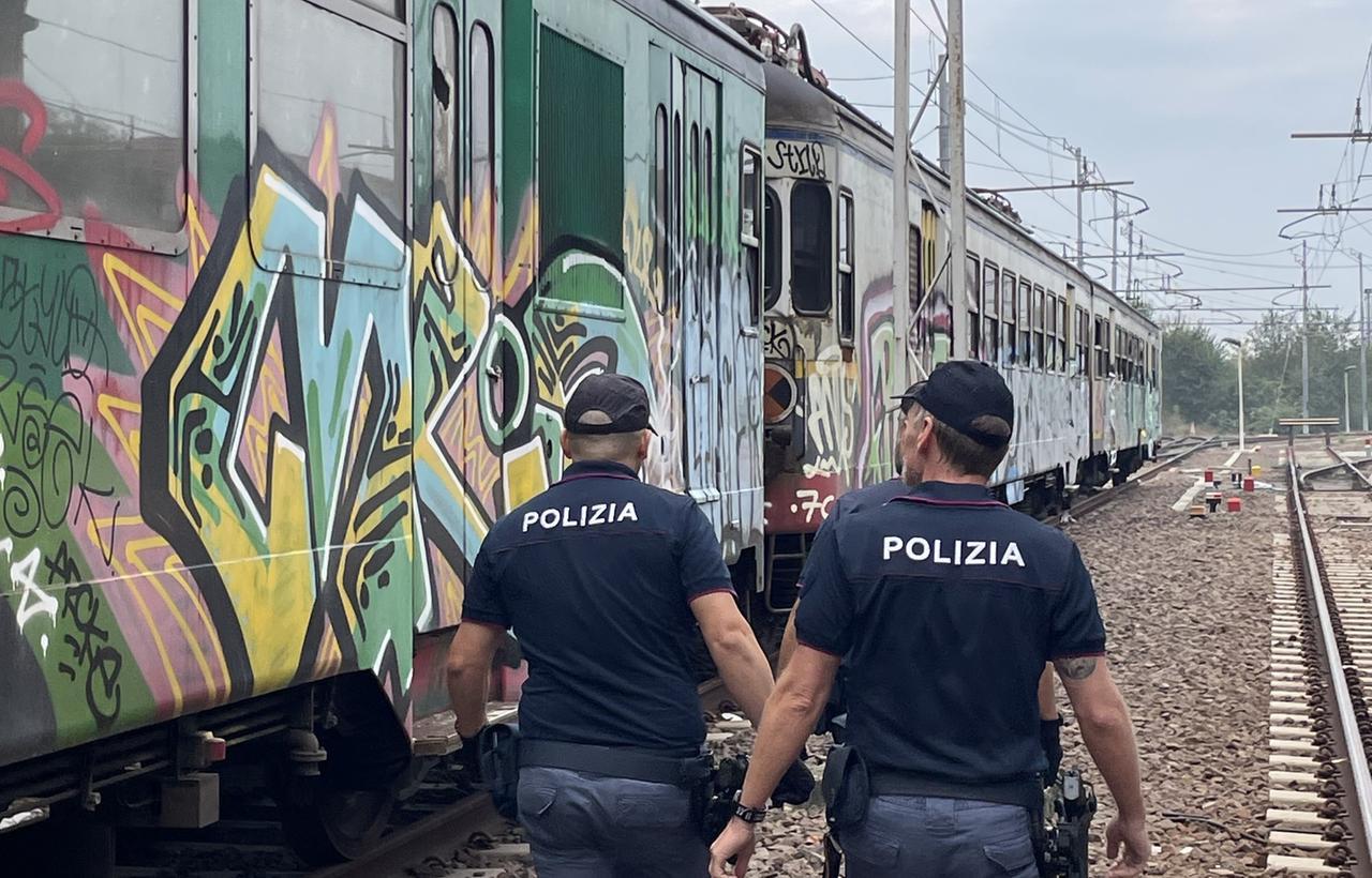 Modena, Stazione piccola al setaccio: sigilli ai vagoni dei treni dismessi