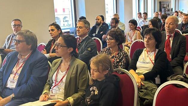 «Vado dal detective privato». L'agenzia ferrarese: «Sono più uomini che donne