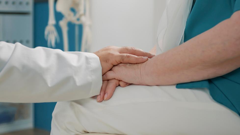 Stefania, una delle Oss licenziate dall'Ausl di Modena: «Usata e lasciata senza lavoro»