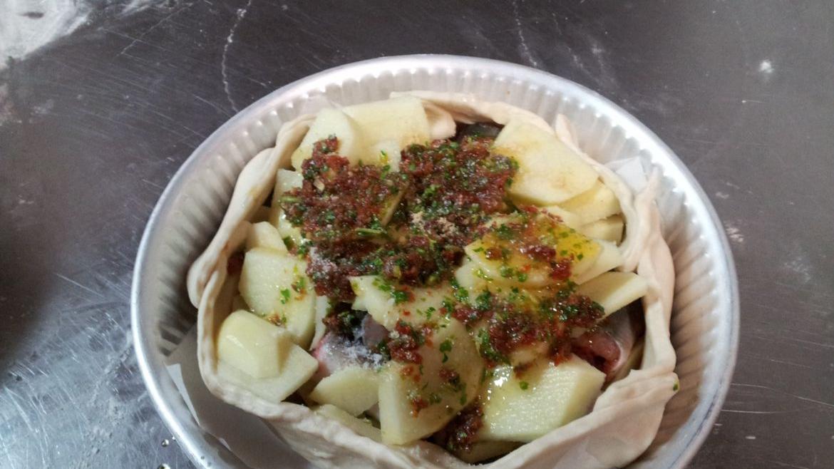 Una Panada cruda con anguille