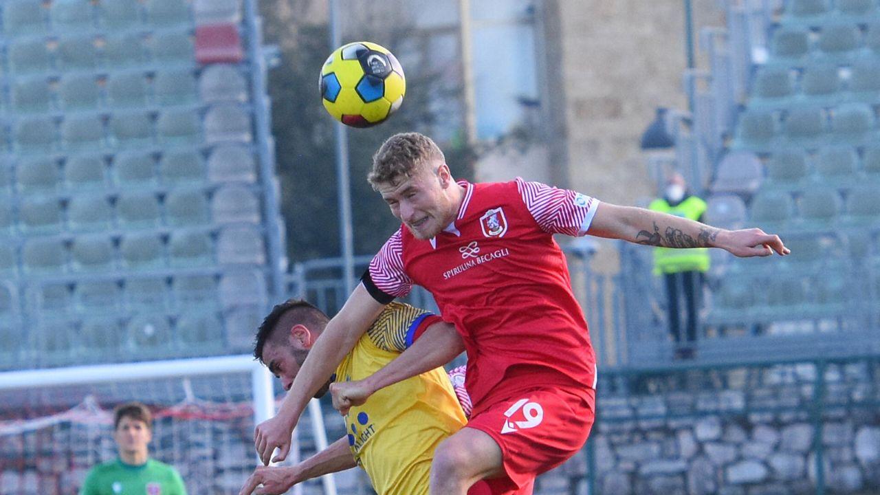 Giacomo Siniega in azione con la maglia del Grosseto (Foto Bf)