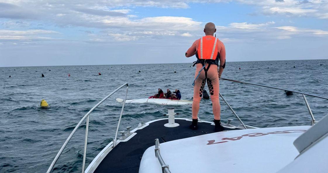 Lido Scacchi, tre uomini salvati in mare dalla Guardia Costiera
