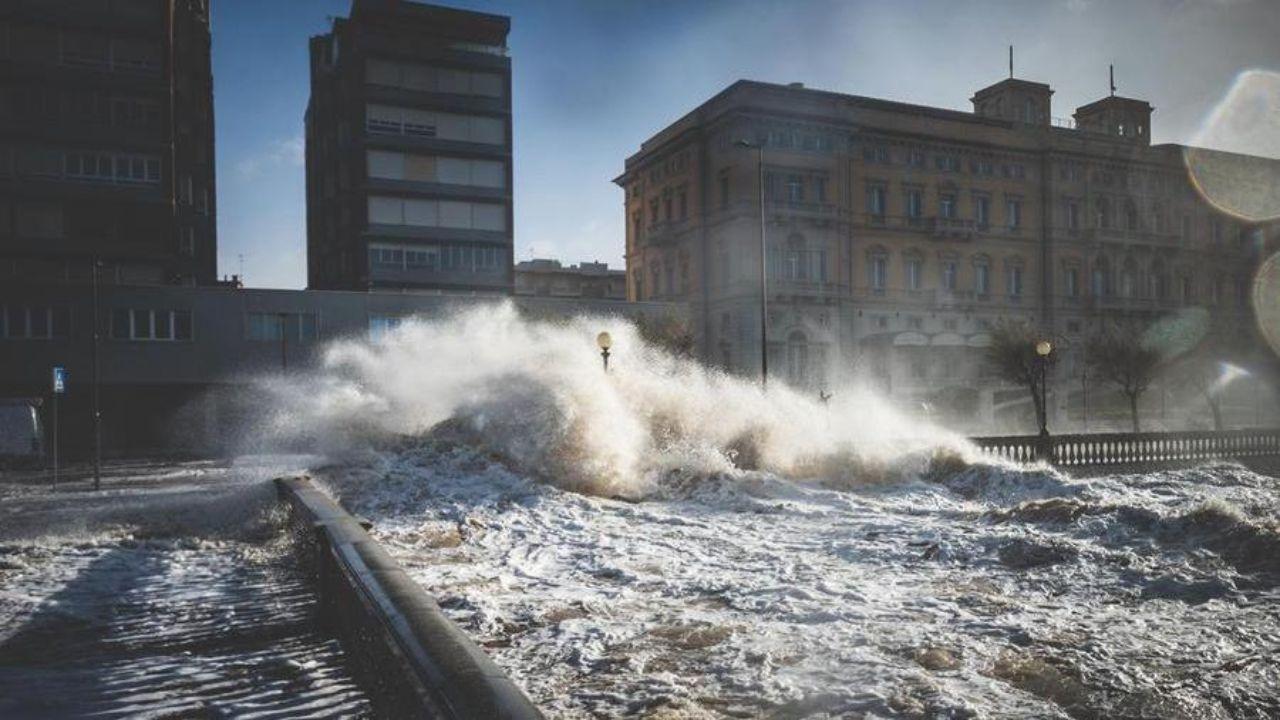 
	Allerta mareggiate in Toscana (Foto di Franco Silvi)

