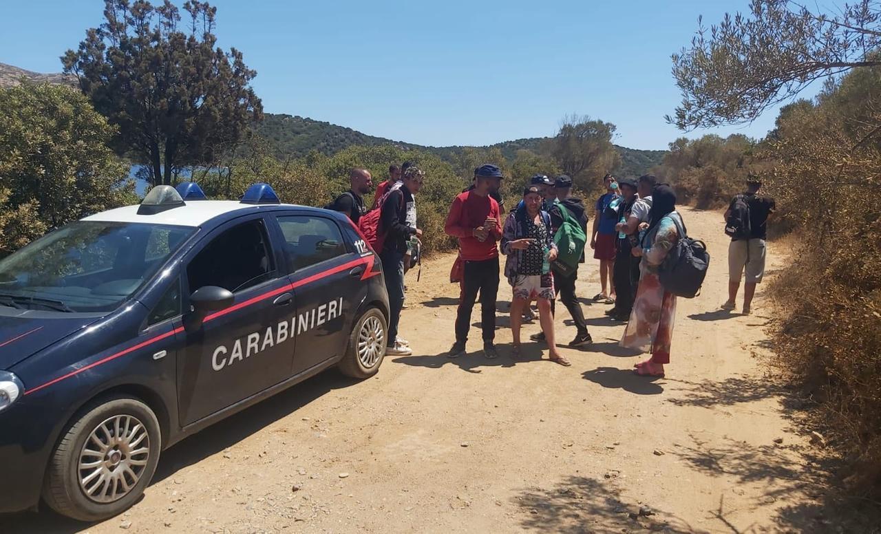 Nuovi sbarchi nel Sud Sardegna: 68 extracomunitari accompagnati al Cpa di Monastir
