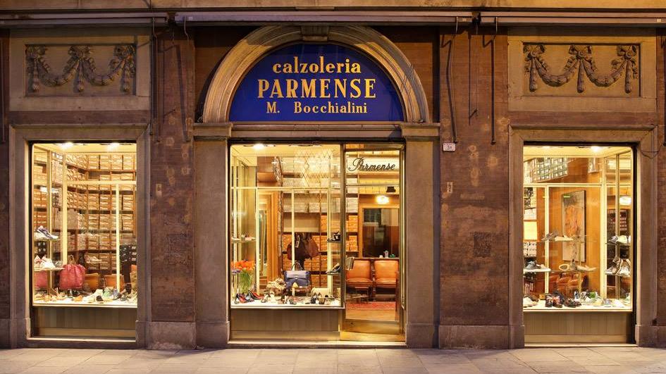Il centro di Reggio Emilia perde un pilastro: chiude la Calzoleria Parmense