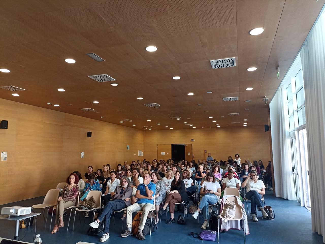 Livorno, cresce il numero di alunni con disturbi del neurosviluppo e l’istituto Micheli Bolognesi chiama a raccolta gli esperti