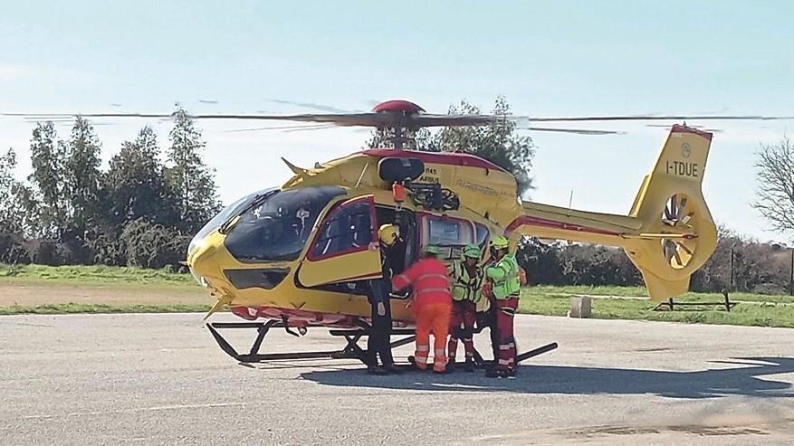 La Maddalena, cede la ringhiera di un balcone: 33enne cade nel vuoto da sei metri d’altezza