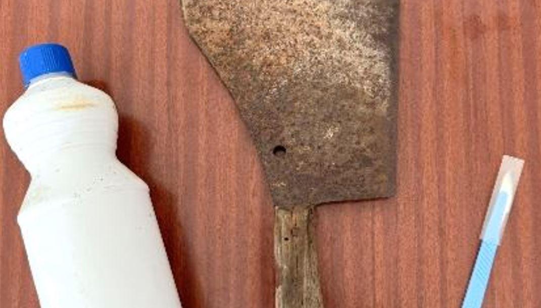 Lido Estensi, minaccia il rivale con la mannaia: arresto convalidato