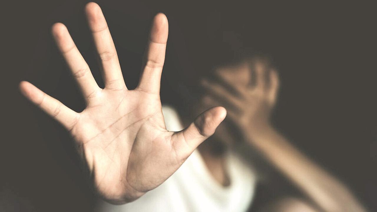 Un pugno in pancia alla ex incinta, 26enne ricoverata in ospedale