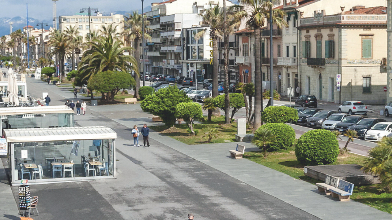 Viareggio non è a misura d’impresa, le aziende: «Meno burocrazia subito»