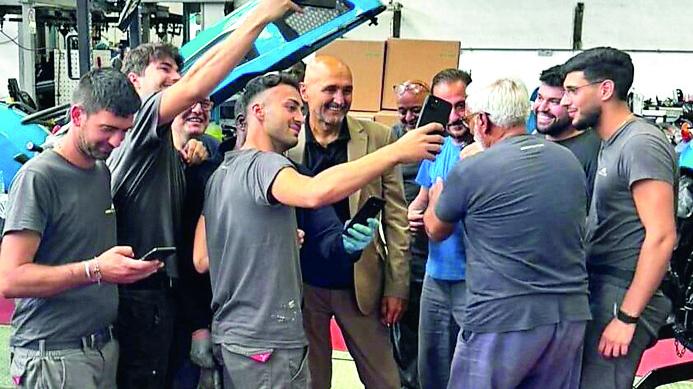 Luciano Spalletti alla Argo Tractors: «Orgogliosi di averlo accolto in ditta»