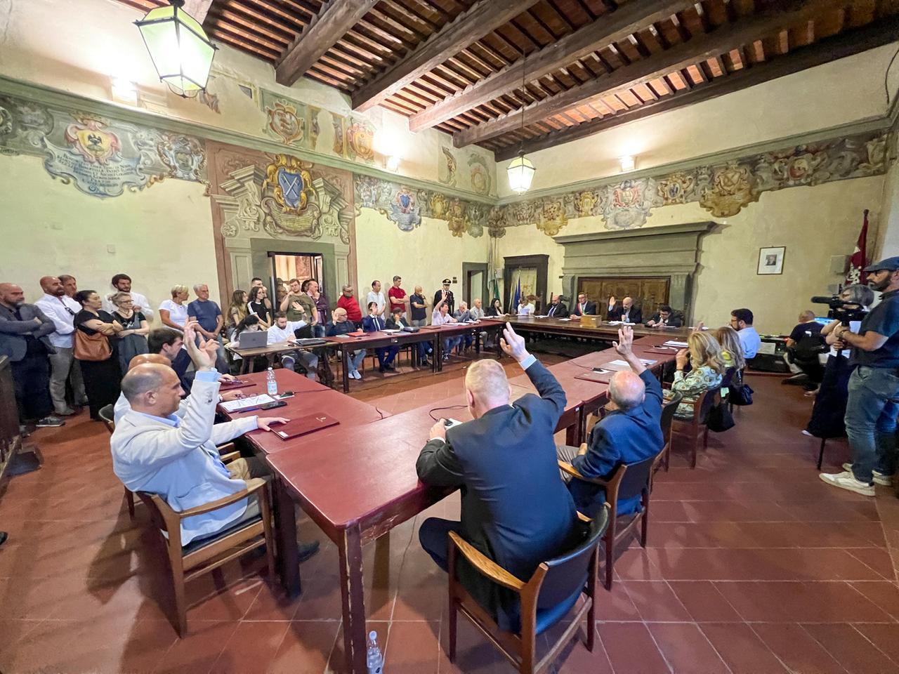 Pescia, si dimette anche Petri. Nuove turbolenze tra le opposizioni