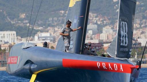 Luna Rossa, la reazione dopo il disastro. Si torna in acqua: dove vedere le regate