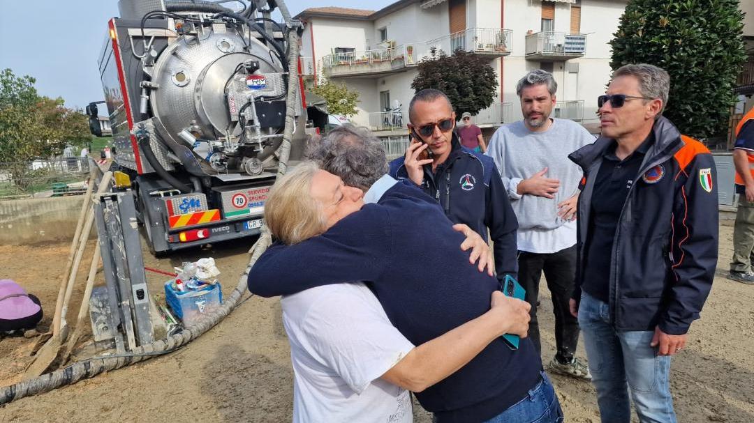In Romagna tra i cittadini colpiti dalla terza alluvione: «Arrabbiati e dimenticati: nessuno canta più...»
