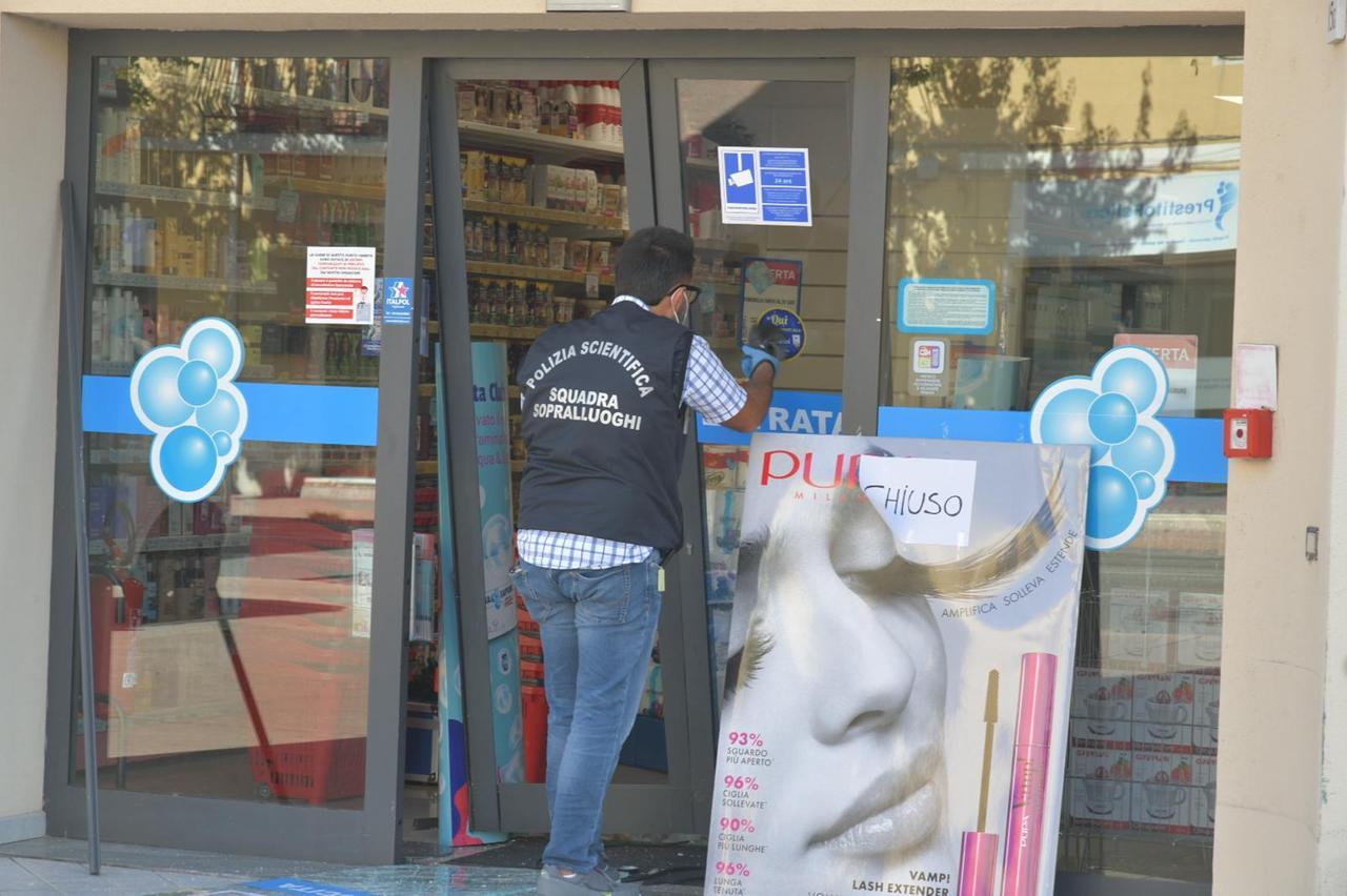 Olbia, tentato furto da Acqua e Sapone: tre arrestati