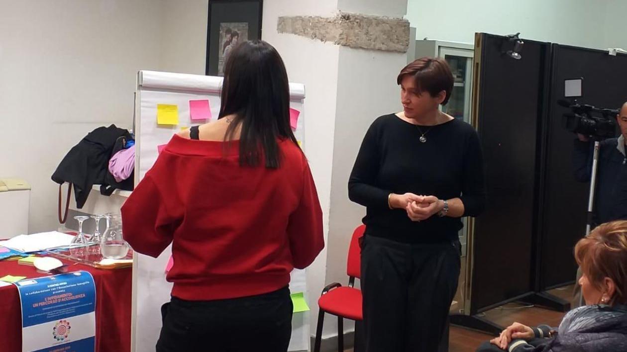 Livorno e il mondo degli affidi. Il racconto di una figlia: «La famiglia è quando in qualunque posto tu sia ti senti a casa»