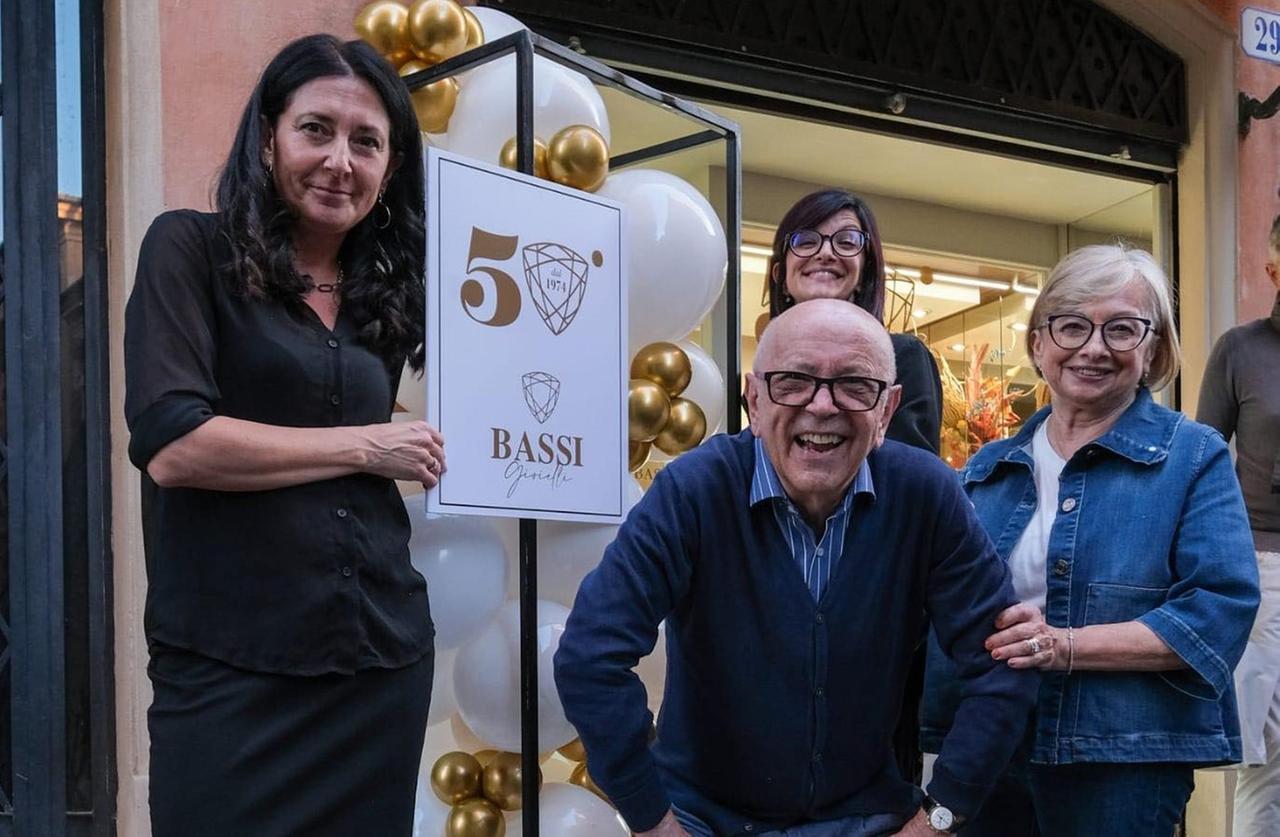 Modena, 50 anni di Bassi Gioielli: il negozio del centro è bottega storica